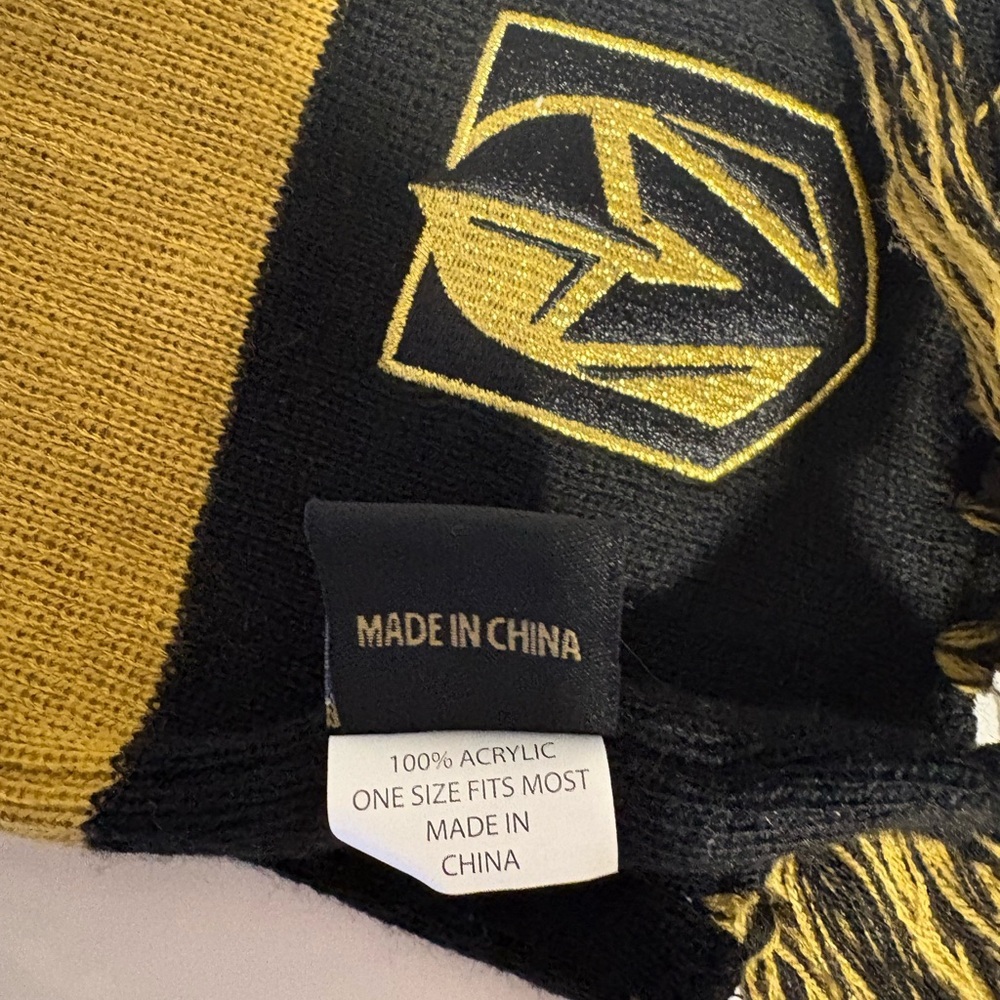 NHL Las Vegas Golden Knights Striped Gold & Black Team Scarf Tassel Ends - Picture 5 of 5